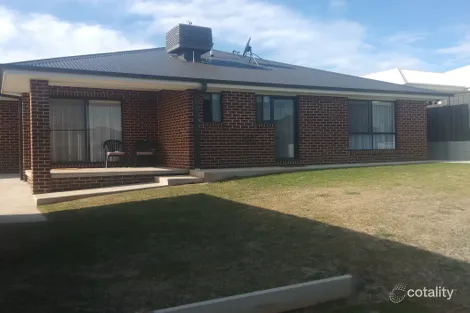 Property photo of 12 Hayes Crescent Junee NSW 2663