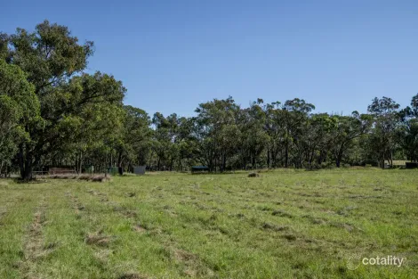 Property photo of 39 McKillop Lane Stanthorpe QLD 4380