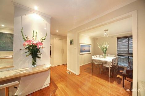 Property photo of 10 Lisa Court Mordialloc VIC 3195