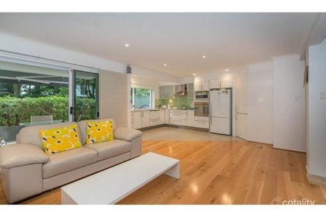 Property photo of 2/3 Labrador Street Labrador QLD 4215