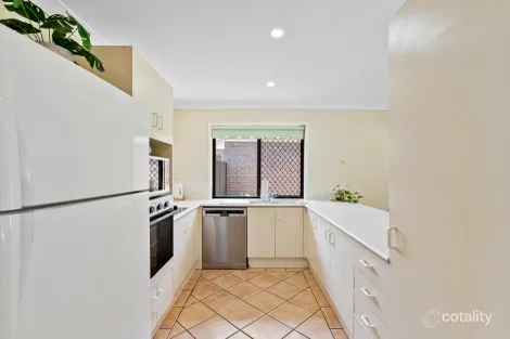 Property photo of 33 Cosmos Court Elanora QLD 4221
