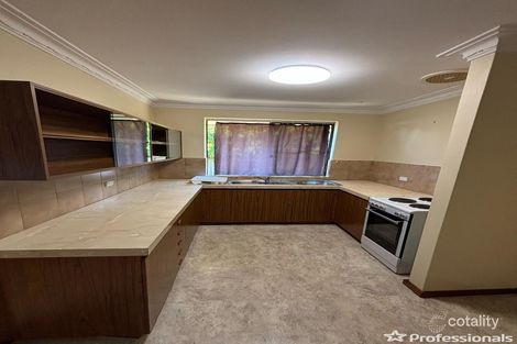 17 Guppy Rd, Kalamunda, WA 6076