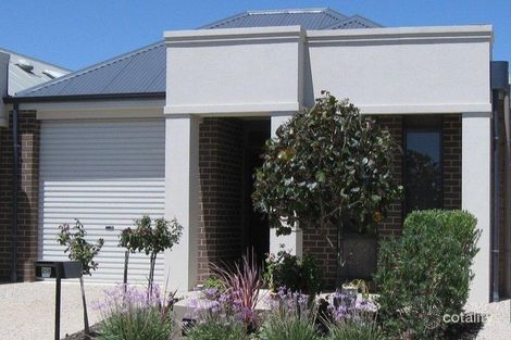25b Trinity Cct, Mawson Lakes, SA 5095