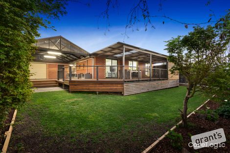 Property photo of 1 Ami Court Berwick VIC 3806