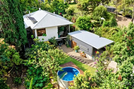 9 CRESCENT RD, EUMUNDI, QLD 4562