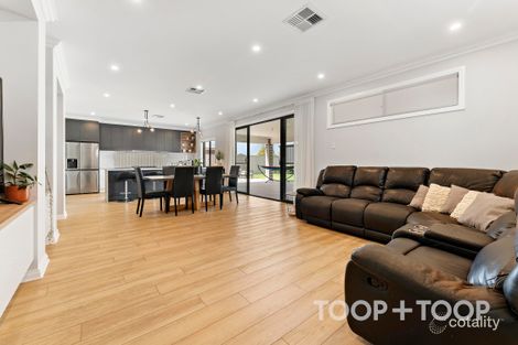 Property photo of 2 Cooper Place Angle Vale SA 5117