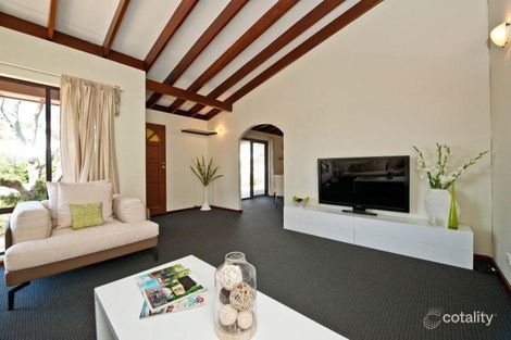 8a Sackville Tce, Scarborough, WA 6019