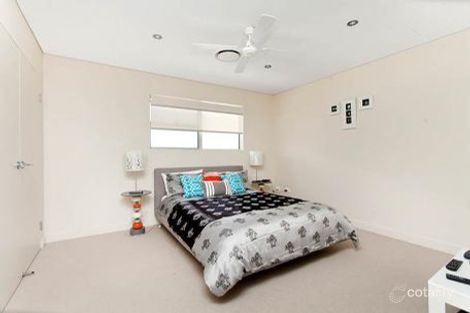 Property photo of 5/3 Surf Road Shellharbour NSW 2529