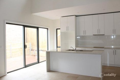 Property photo of 2/13 Powlett Street Maddingley VIC 3340