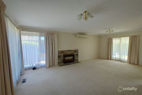 Property photo of 21 Lindisfarne Drive Burwood East VIC 3151