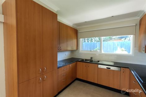 Property photo of 21 Lindisfarne Drive Burwood East VIC 3151