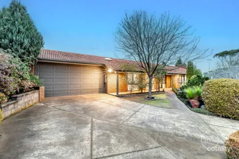 17 Yaralla Cres, St Helena, VIC 3088