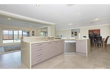 Property photo of 4 Oceanblue Rise Upper Coomera QLD 4209