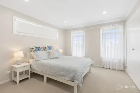 Property photo of 33 Botanical Drive Mount Duneed VIC 3217