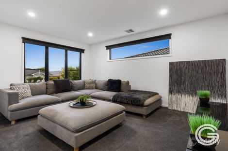 Property photo of 60 Graziers Crescent Clyde North VIC 3978