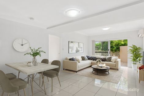 Property photo of 2/159 Clarence Road Indooroopilly QLD 4068