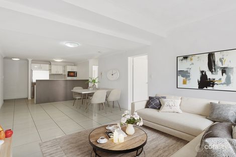 Property photo of 2/159 Clarence Road Indooroopilly QLD 4068