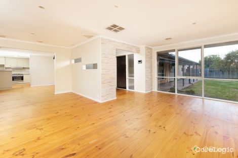 Property photo of 14 Sapphire Circuit West Wodonga VIC 3690