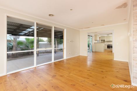 Property photo of 14 Sapphire Circuit West Wodonga VIC 3690