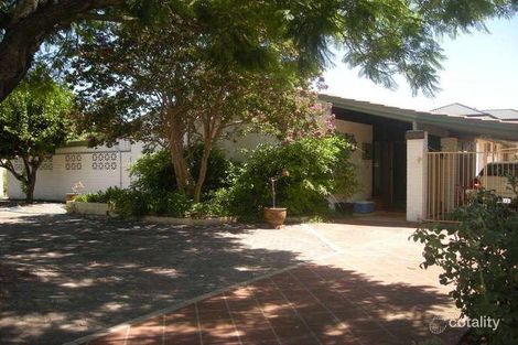 28 Corinthian Rd W, Rossmoyne, WA 6148