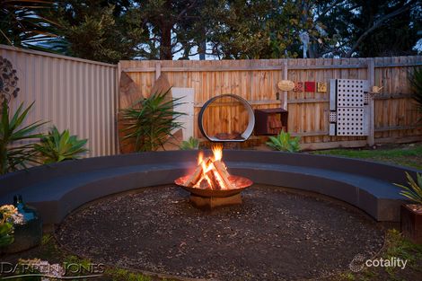 Property photo of 5 Gundry Grove Watsonia North VIC 3087