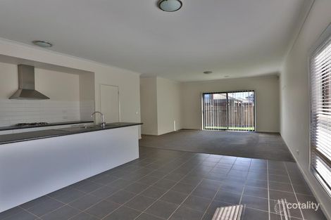 Property photo of 31 Jansar Street Point Cook VIC 3030