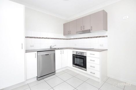 Property photo of 2/7 Hoffmann Way Bundamba QLD 4304