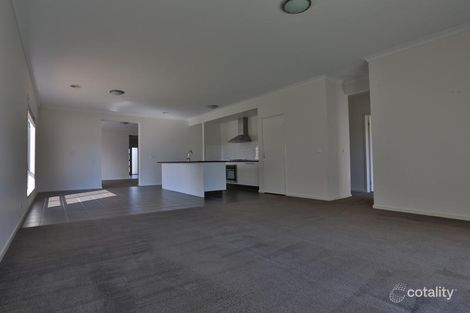 Property photo of 31 Jansar Street Point Cook VIC 3030