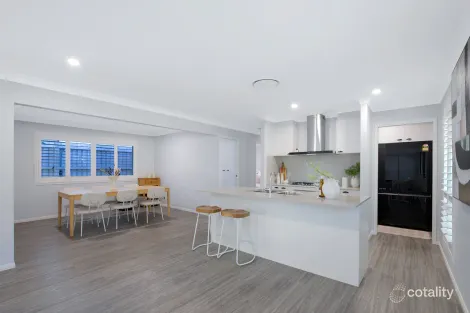 Property photo of 30 Radius Street Wynnum QLD 4178
