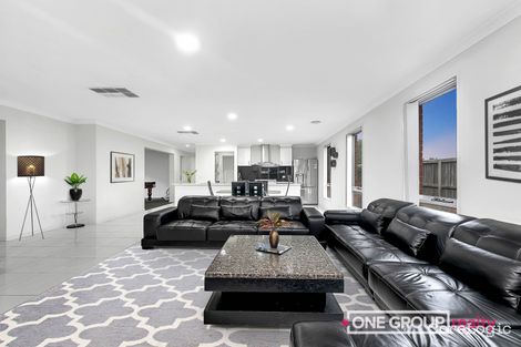 Property photo of 126 Wallara Waters Boulevard Wallan VIC 3756