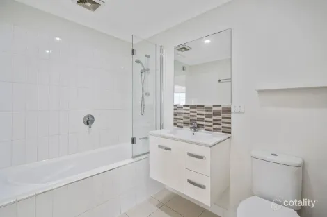 Property photo of 1/1 Bland Street Coopers Plains QLD 4108