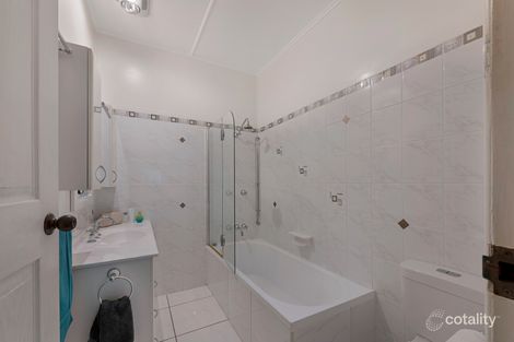 Property photo of 4 Martins Road Gooburrum QLD 4670