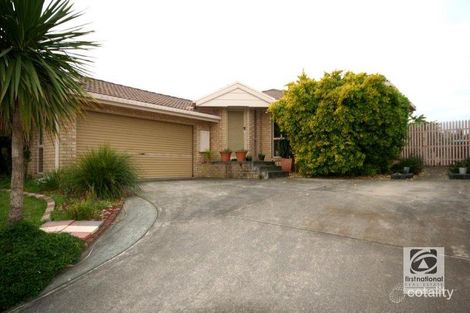16 Jessie St, Cranbourne North, VIC 3977