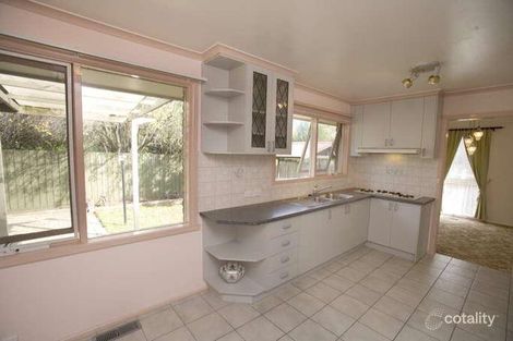 Property photo of 32 Hadlow Drive Wantirna VIC 3152