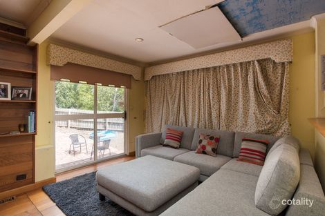 Property photo of 15 Saxon Drive Mooroolbark VIC 3138