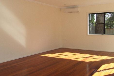 Property photo of 2/43 Canoon Road South Turramurra NSW 2074