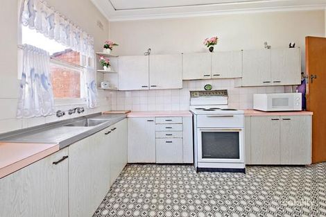 Property photo of 14 Jay Avenue Belfield NSW 2191