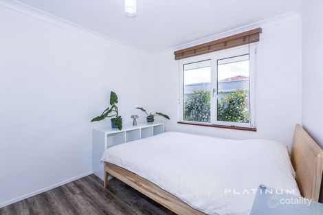 Property photo of 6 Crowther Elbow Ocean Reef WA 6027