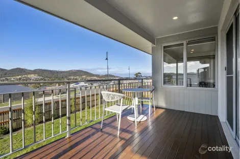 Property photo of 2 Vera Place Rokeby TAS 7019