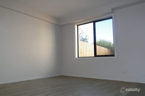 Property photo of 9/11 Troward Harvey Way Craigieburn VIC 3064