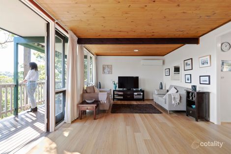 Property photo of 5 Derna Crescent Allambie Heights NSW 2100