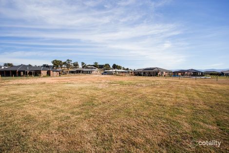 Property photo of 33 Shinners Close Bunyip VIC 3815