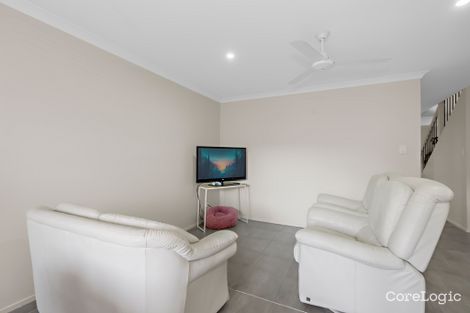 Property photo of 2/2 Anlaby Drive Pimpama QLD 4209