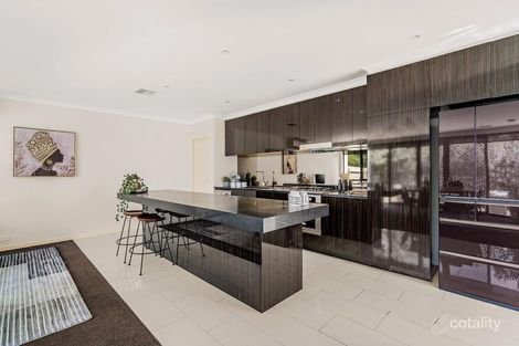Property photo of 25 Manchester Crescent Bundoora VIC 3083