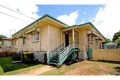 Property photo of 12 Avesnes Street Holland Park QLD 4121