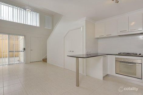 Property photo of 3/19 Eacott Street Mandurah WA 6210