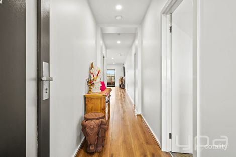 Property photo of 6 Auburn Drive Fraser Rise VIC 3336
