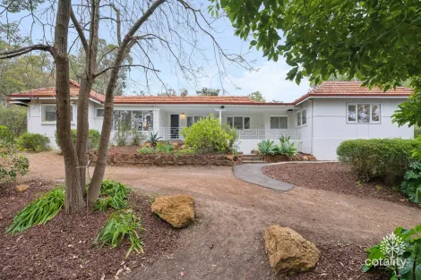 51 Kalamunda Rd, Kalamunda, WA 6076