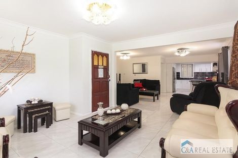 Property photo of 11 Appleton Avenue Lurnea NSW 2170