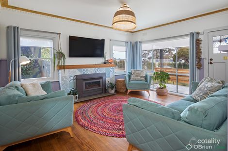 Property photo of 45 Longwarry Road Drouin VIC 3818